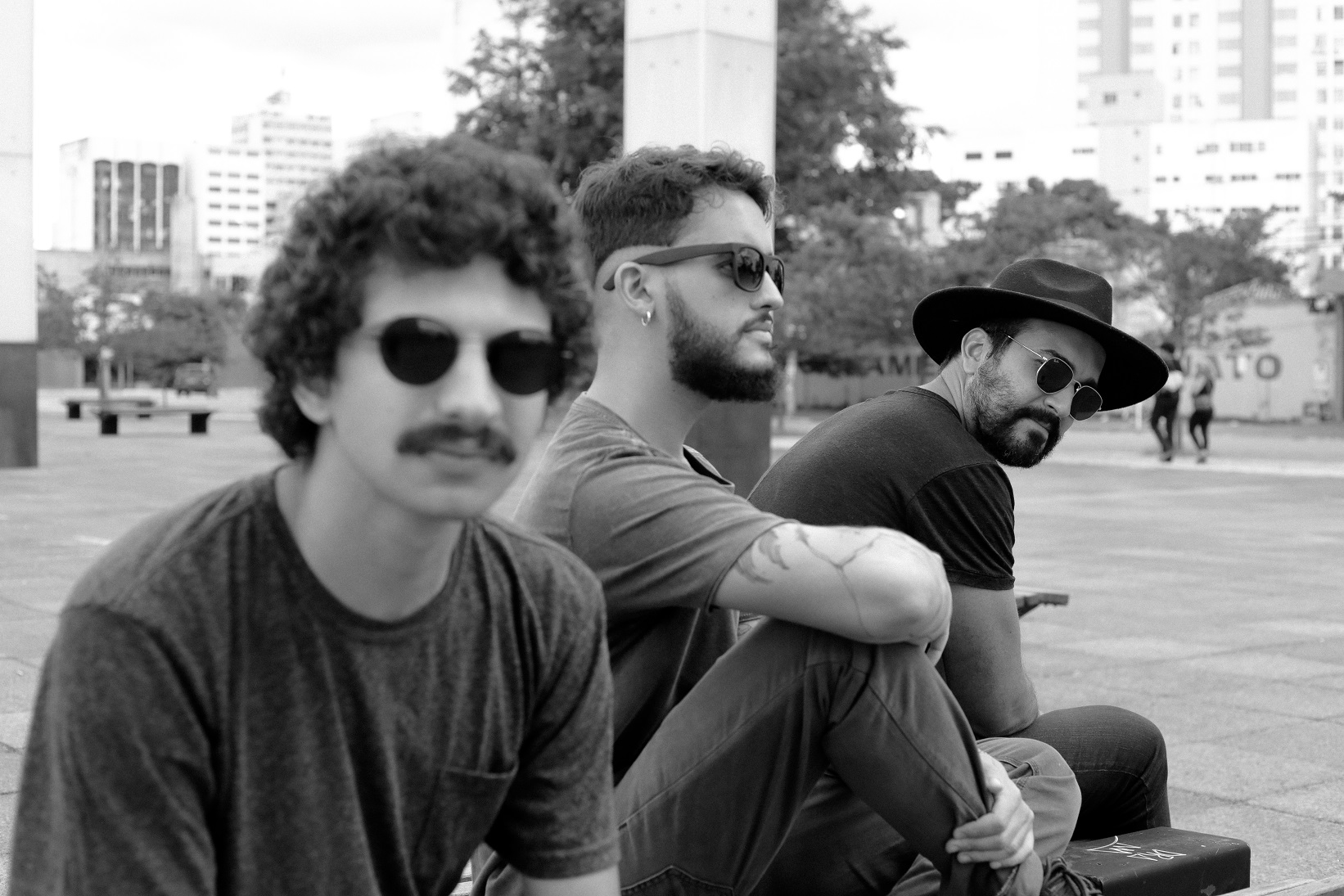 Trio Russo Negro em Goiânia: Trio Russo Negro se apresenta às 22h