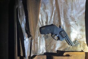 Suspeito de matar vizinho que perguntou o horário que festa acabaria é preso em Trindade