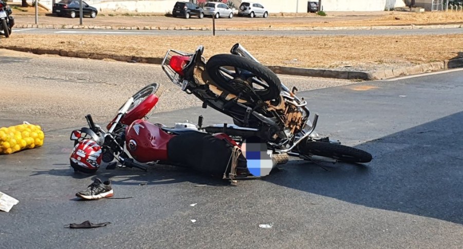 Acidente entre motos deixa duas pessoas feridas na BR-050, em Catalão (Foto: Zap Catalão)