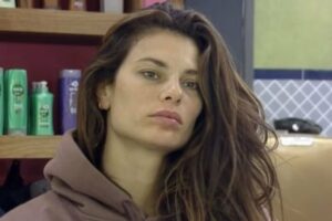 Dayane Mello dá própria versão sobre o ocorrido com Nego do Borel em A Fazenda
