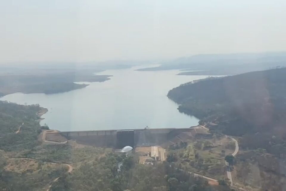 Barragem em zona rural