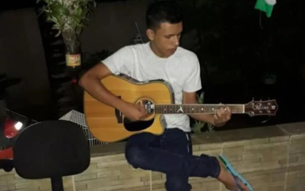 João Vítor Neves, morto a tiros em uma festa em Senador Canedo (Foto: Reprodução/Arquivo pessoal)