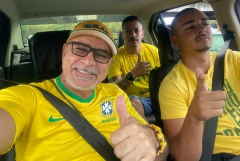 Fabrício Queiroz e filho