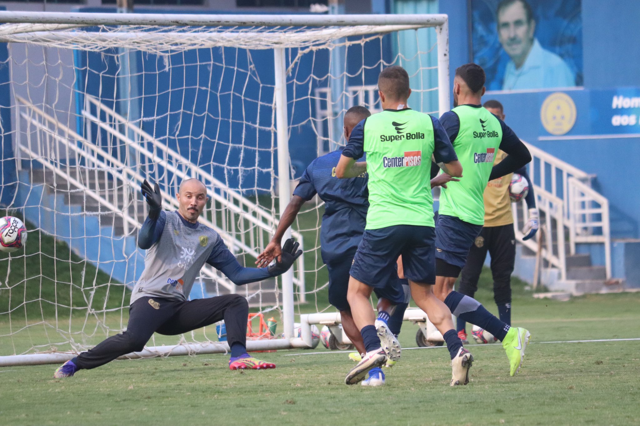 Aparecidense treino 21