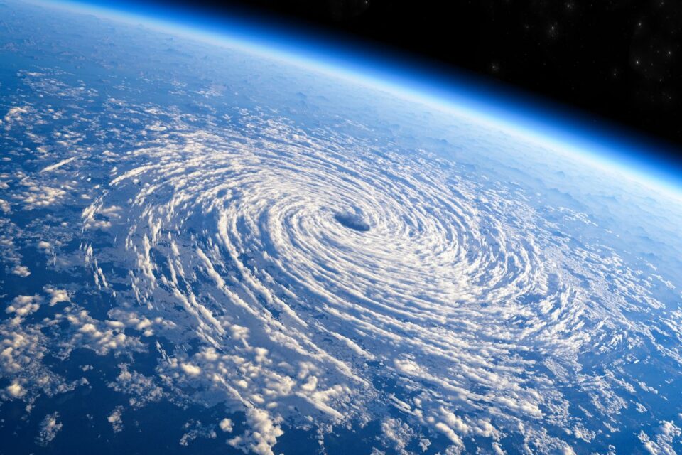tempestade tropical