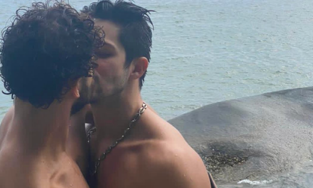 Igor Cosso perde seguidores após postar beijo com namorado: 'normalizem o afeto'