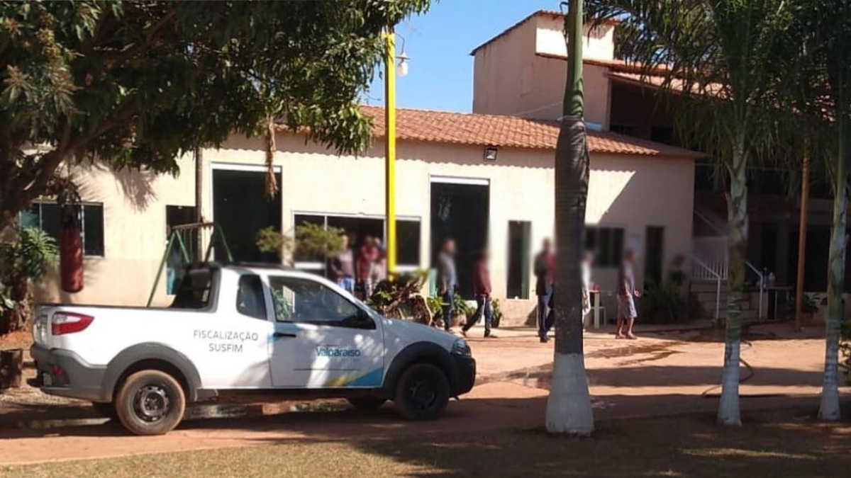 PC interdita clínica irregular - Pacientes dependentes químicos afirmam que eram alvo de agressões em clínica de reabilitação de Valparaiso de Goiás e acionaram Polícia Civil