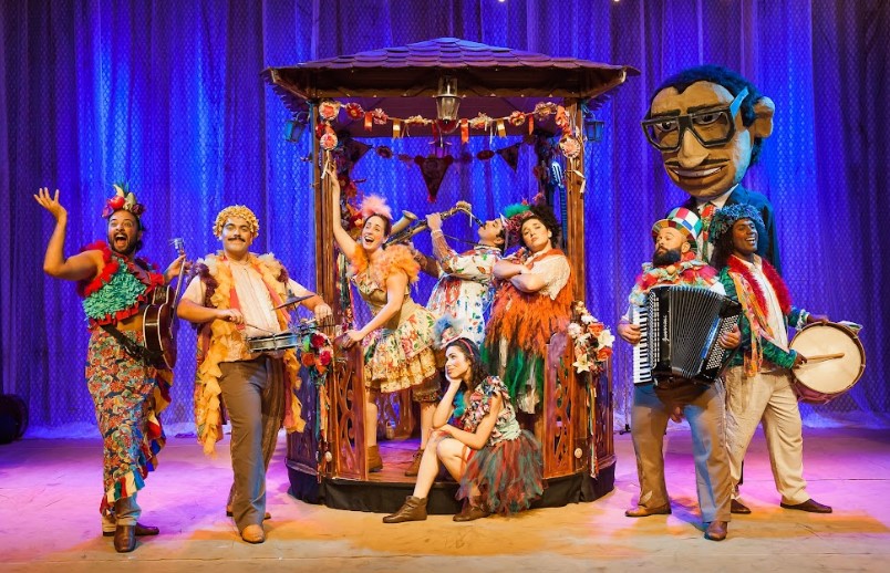 Elenco do espetáculo "Os Quatro Cantos de Elpídio" (Foto: Divulgação - Edson Prudêncio)