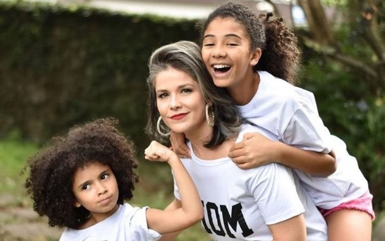 'Me deu taquicardia', afirma Samara Felippo ao relatar racismo que filha sofreu na escola