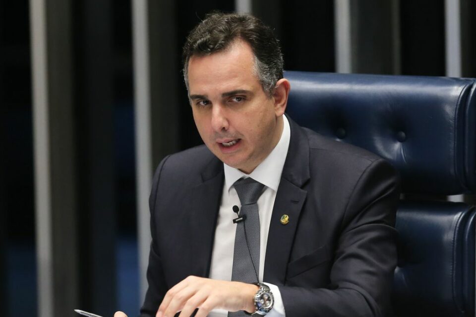 Senado devolve MP que dificulta exclusão de conteúdos de redes sociais