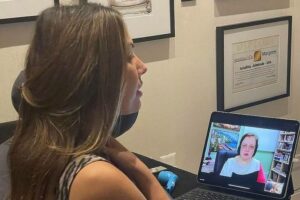 Patrícia Poeta mostra sessões de fono após cirurgia nas amígdalas