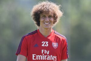 David Luiz com a camisa do Arsenal