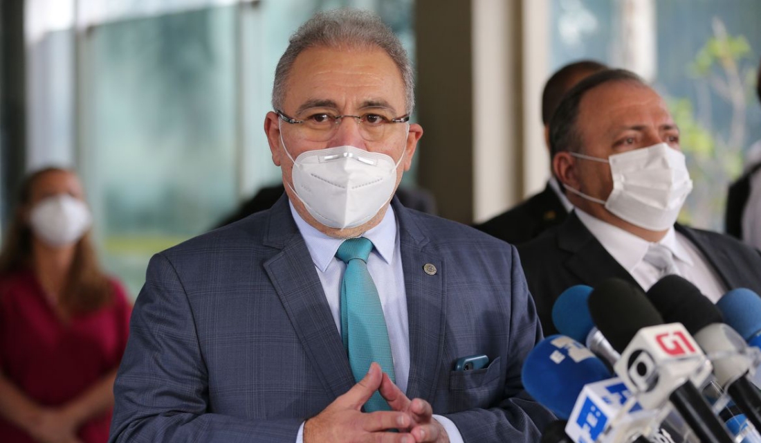 Ministro da Saúde é diagnosticado com Covid-19 em Nova York