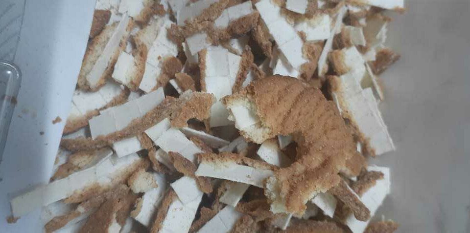 Pacote interceptado na CPP - Drogas sintéticas escondidas em biscoitos foram detectadas por servidores da Casa de Prisão Provisória. K4 é conhecido como maconha sintética