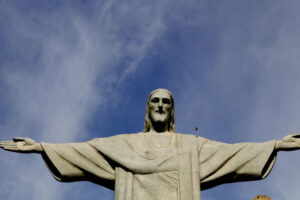 Briga por Cristo Redentor entre Igreja e Governo vira caso de polícia