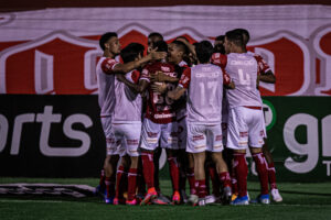 Vila Nova jogadores comemoram