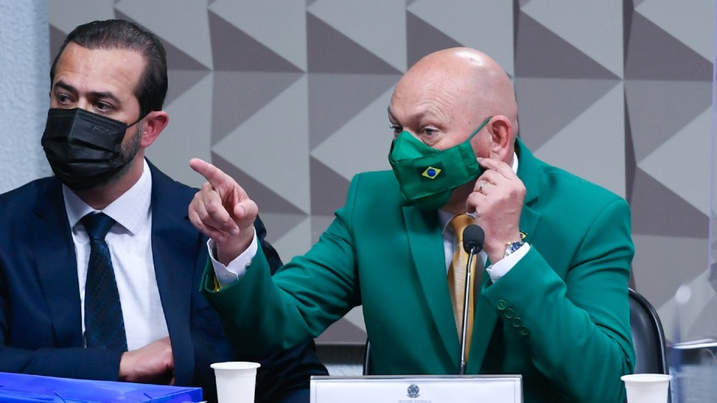 Luciano Hang diz que é "véio da Havan" porque não sabe tecnologia para disparar fake news (Foto: Agência Senado)