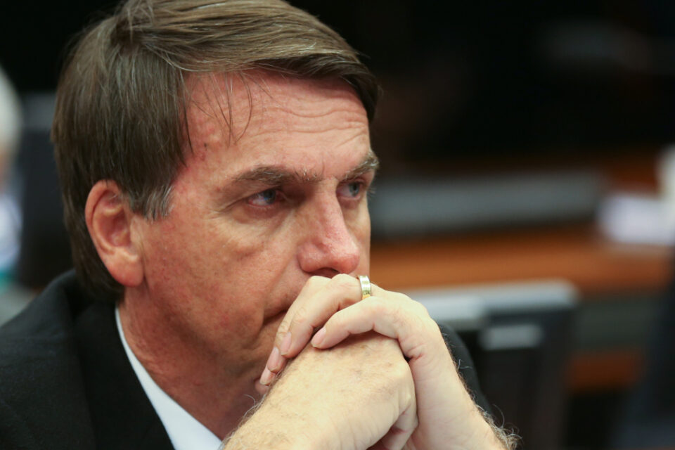 Bolsonaro preocupado