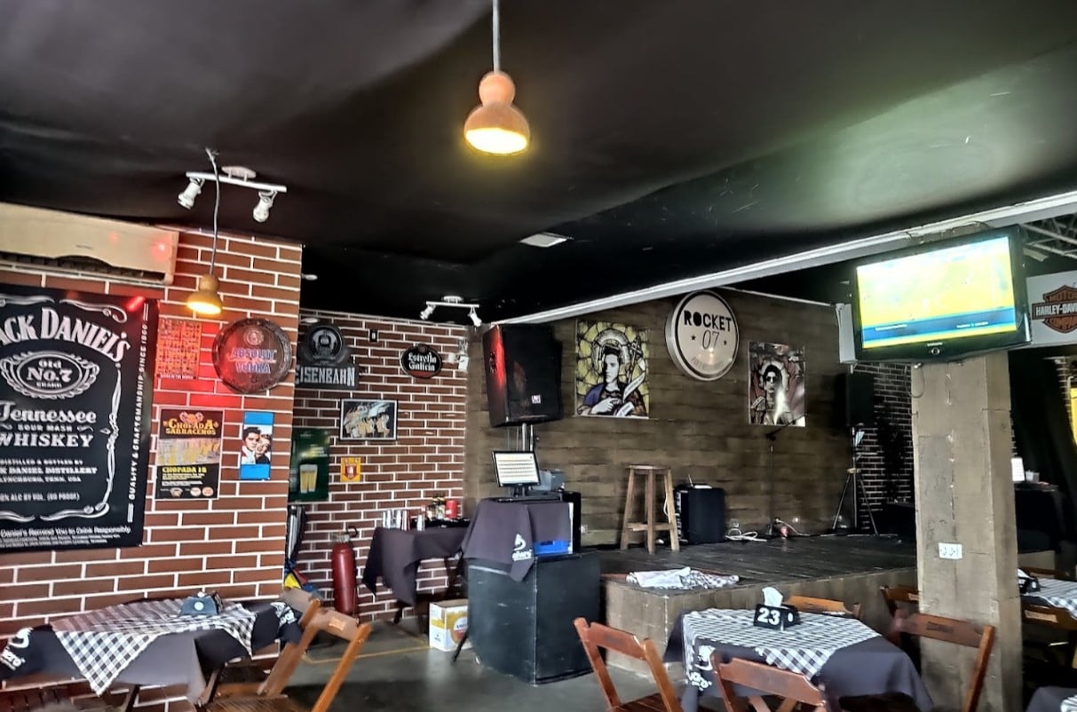 Rocket 07, um dos pubs em Goiânia