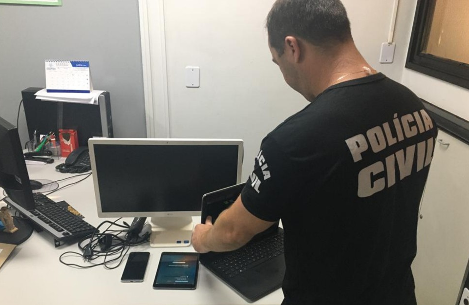 Suspeitos de integrar grupo de roubo de cargas são presos pela Polícia Civil (Foto: Divulgação/ Polícia Civil)