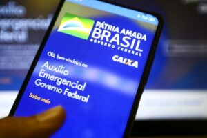Governo libera R$ 4,1 bi para pagar auxílio emergencial a pais solteiros - (Foto: Reprodução - Agência Brasil}