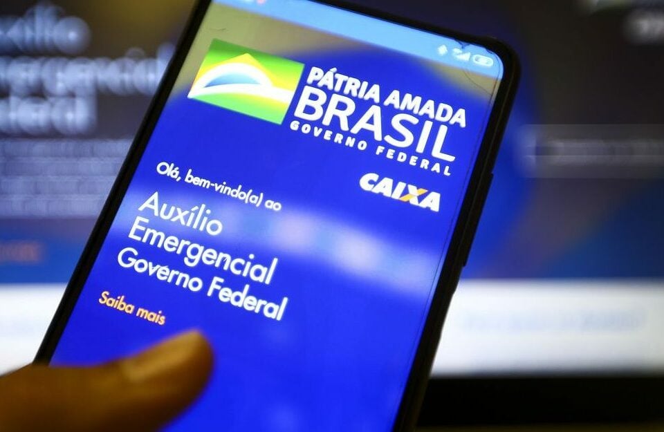Governo libera R$ 4,1 bi para pagar auxílio emergencial a pais solteiros - (Foto: Reprodução - Agência Brasil}