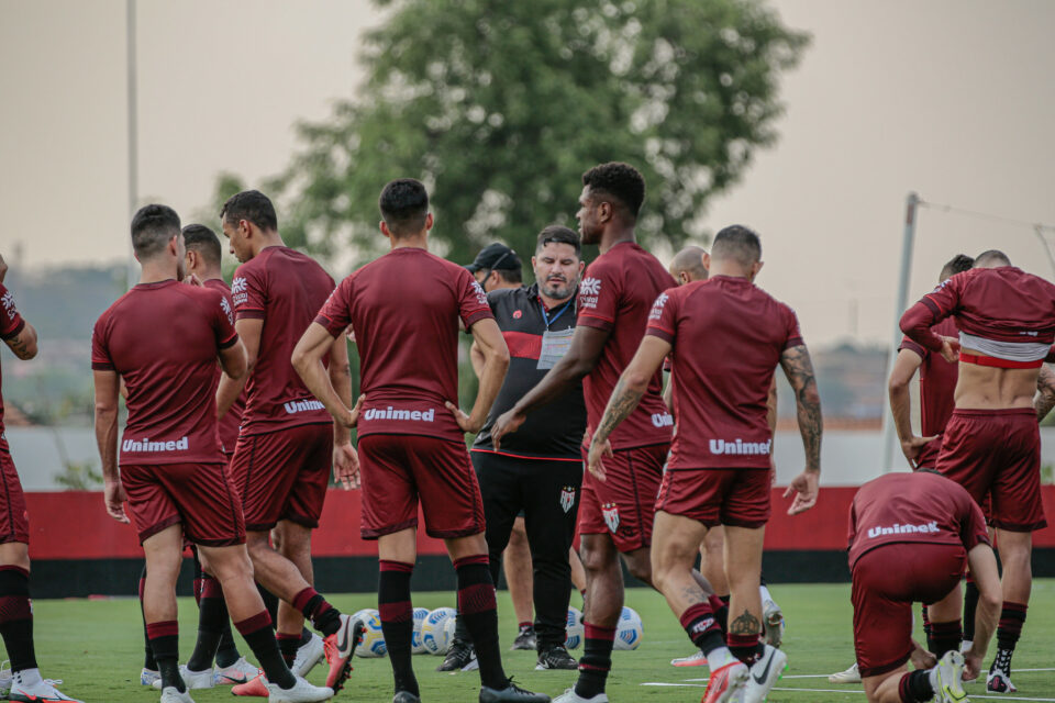 Atlético Goianiense treina