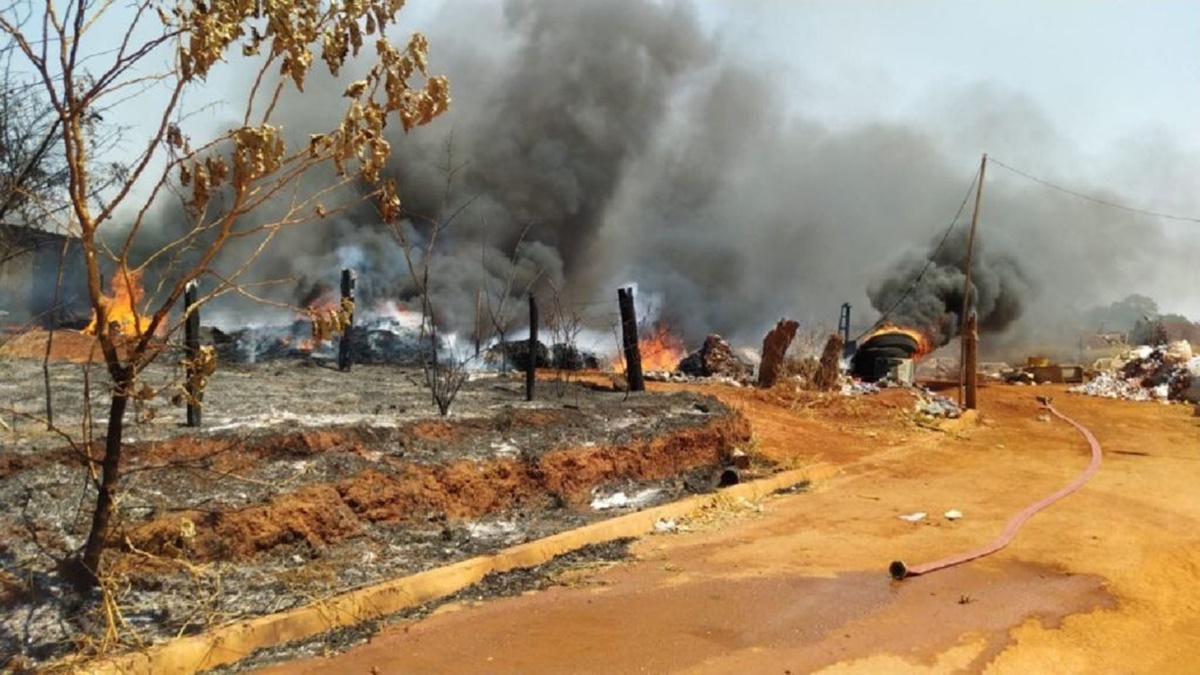 Incêndio atinge indústria em Pires do Rio e causa R$ 80 mil em danos
