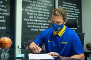 Gustavo de Conti, novo técnico da seleção brasileira de Basquete
