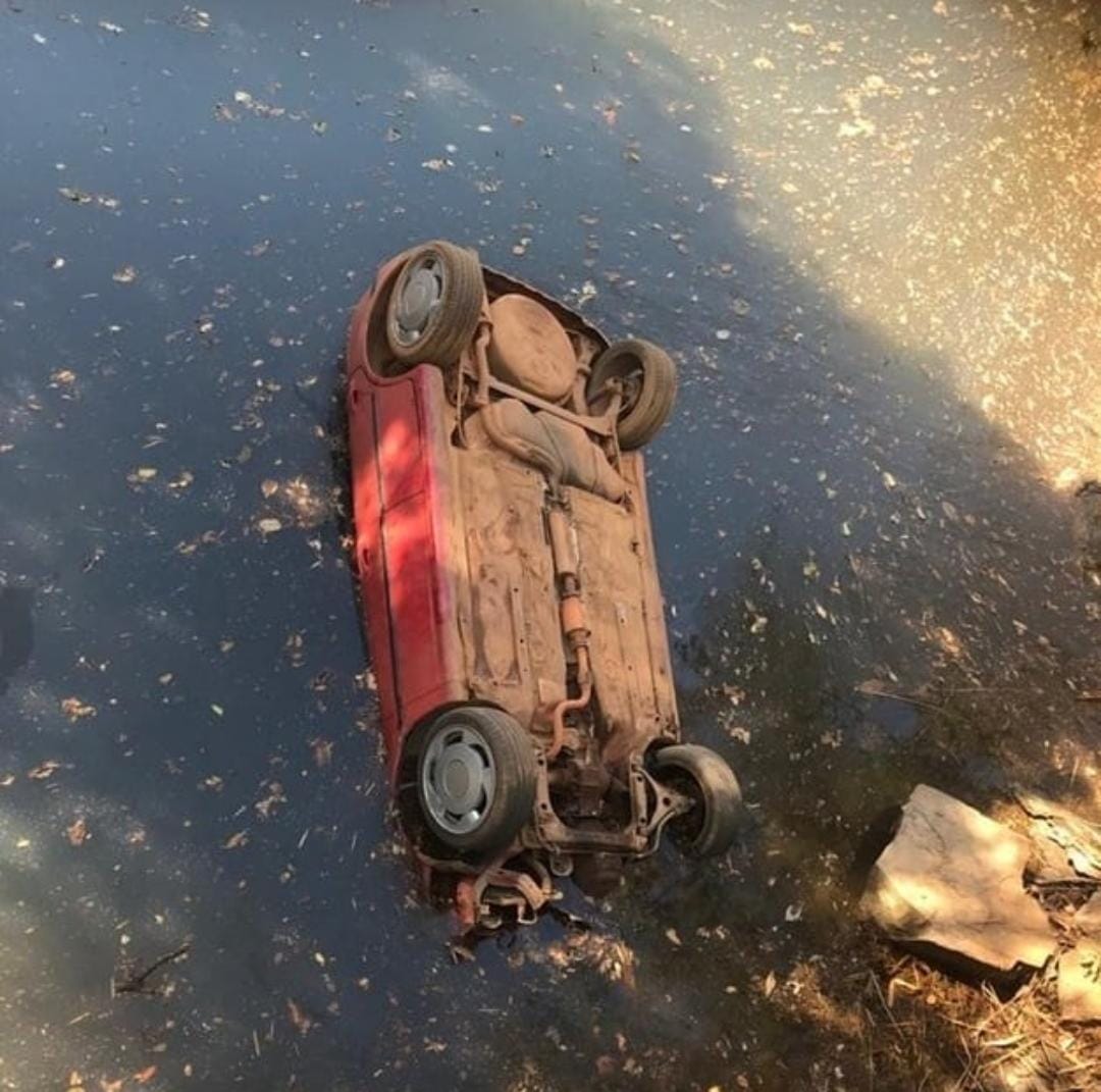 Veículo de ponta-cabeça - dinâmica do acidente ainda não foi desvendada