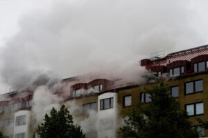 Explosão em prédio deixa 25 feridos na Suécia