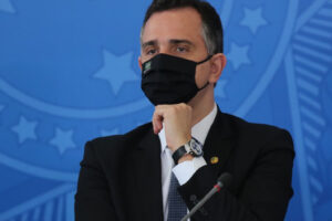 Senadores derrubam veto à suspensão de prova de vida do INSS