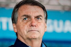 Bolsonaro abandona entrevista após pergunta de humorista sobre rachadinha (Foto: Reprodução)