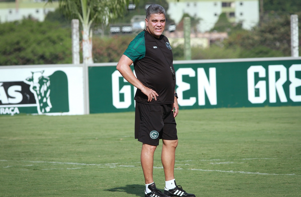 Técnico Marcelo Cabo, do Goiás