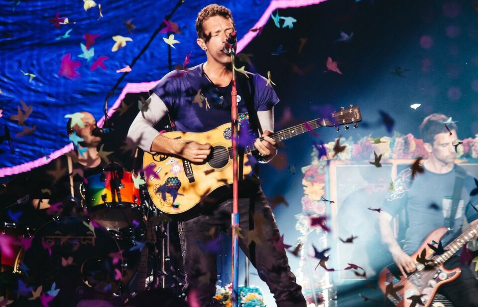 Banda será a principal atração do Palco Mundo no dia 10 de setembro. Coldplay no Rock in Rio 2022: relembre os maiores hits da banda