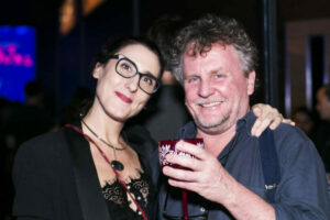 Paola Carosella anuncia fim de casamento com Jason Lowe