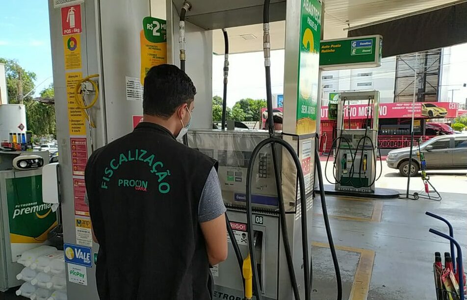 Procon notifica 18 postos em Goiânia por preços abusivos de combustíveis