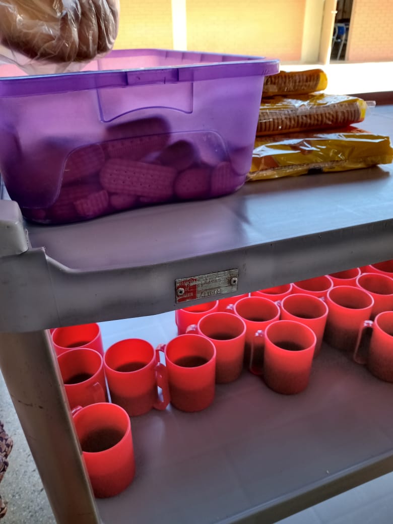 Merenda na Escola Municipal José dos Santos Borges Ferreira, no Jardim Alto Paraíso (Foto: Arquivo Pessoal)