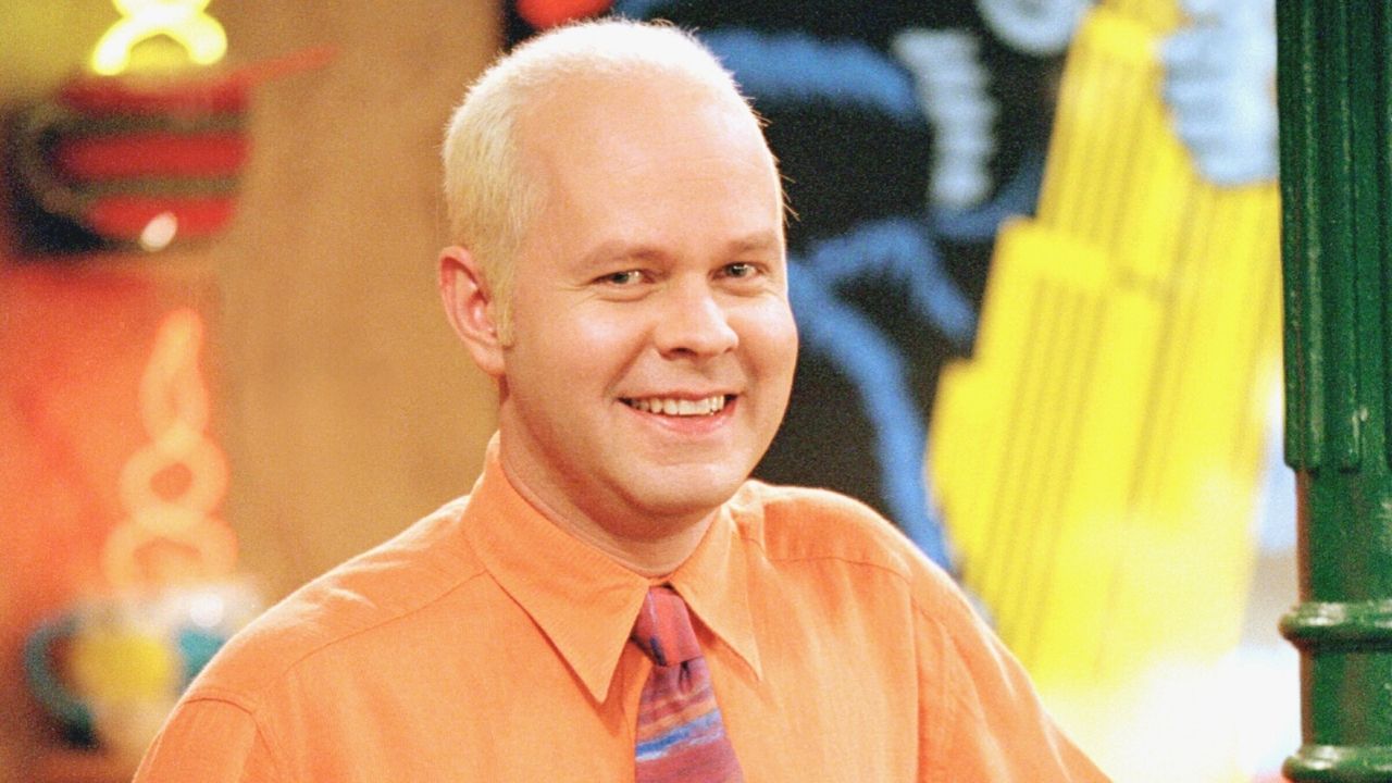 'Você fará muita falta', publicou Jennifer Aniston. Elenco de 'Friends' lamenta morte de James Michael Tyler, o Gunther