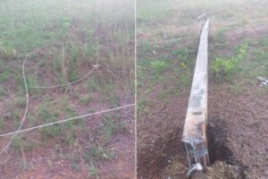 O poste da rede elétrica caiu e a fiação rompida atingiu as duas mulheres, matando-as com o choque elétrico (Foto: Reprodução - TV Anhanguera)