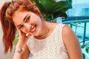 Ana Clara e Tadeu Schmidt devem dividir apresentação do BBB 22, diz colunista