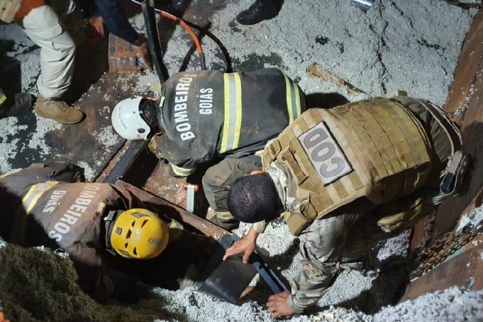 Um operação policial apreendeu cerca de meia tonelada de cocaína avaliada em R$ 90 milhões. O caso ocorreu no sábado, em Goiás. (Foto: divulgação)