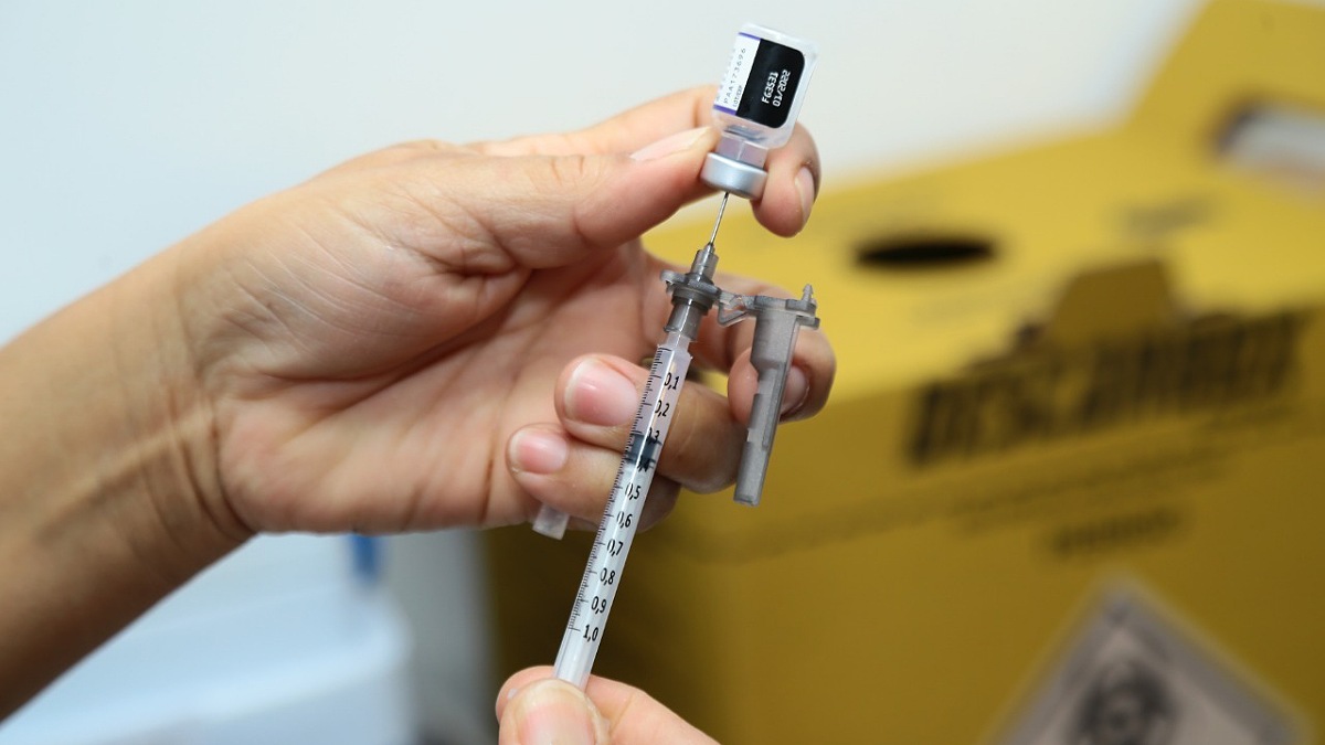 Com a nova estratégia, a vacinação contra Covid-19 passa a se em 61 salas já usadas para vacinar