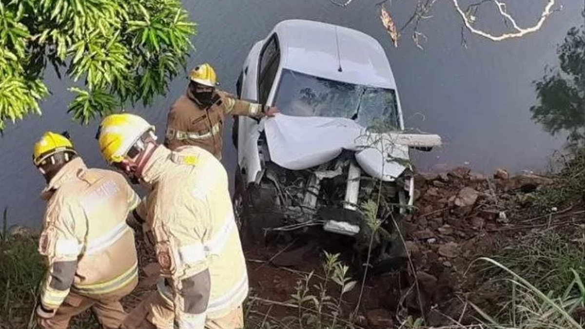 Motorista de app dorme ao volante e cai de ponte na BR-070, DF sentido Águas Lindas