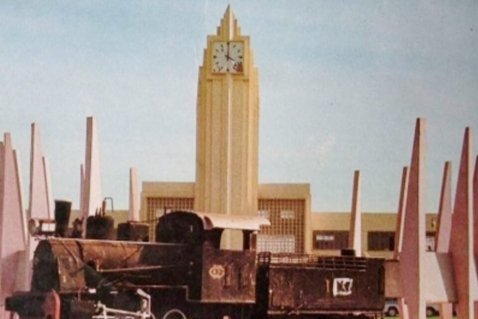 Praça do Trabalhador com o Monumento ao Trabalhador (Foto: Hélio de Oliveira)