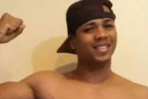 Vigilante morre após colidir motocicleta contra poste na Avenida 87, em Goiânia