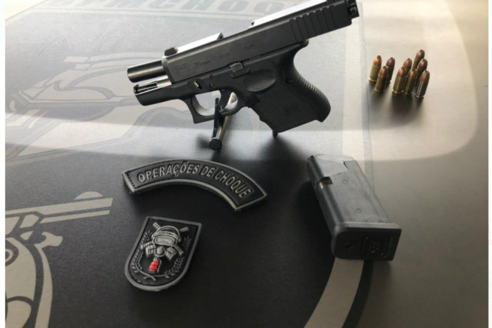 Homem é preso por posse ilegal de arma de fogo, em Goiânia