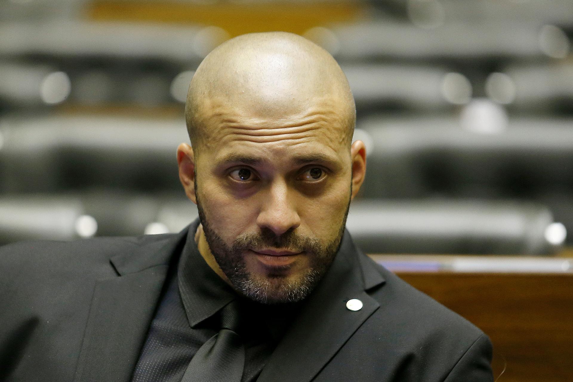 Moraes determina bloqueio dos imóveis, carros e outros bens de Daniel Silveira (Foto: Reprodução)