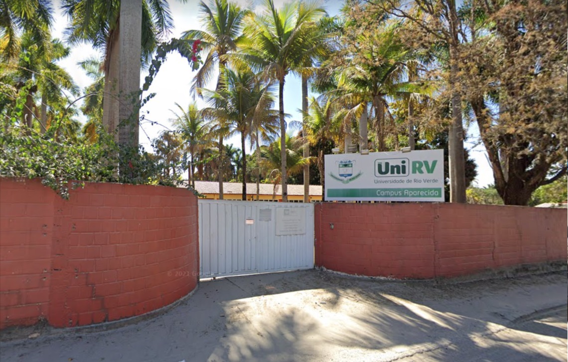 Estudante de medicina relata negligência de universidade em comunicar comunidade sobre contaminação de alunos com Covid-19 (Imagem: Google Street View)