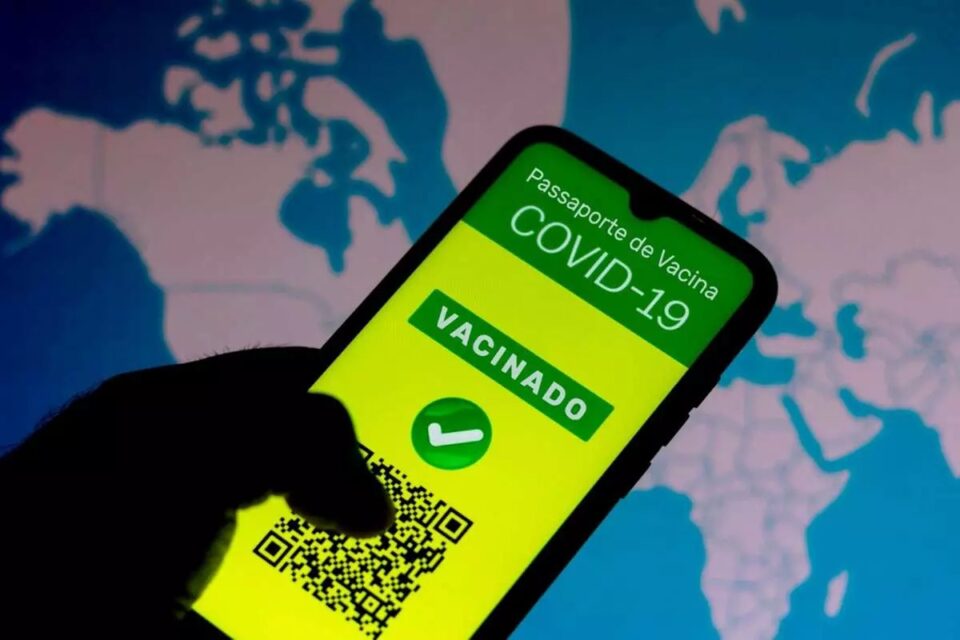 STF mantém suspensa proibição do MEC à exigência de passaporte vacinal em universidades